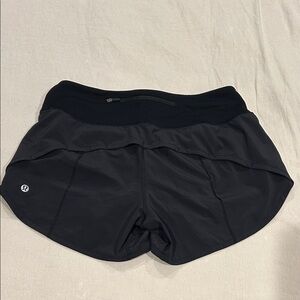 lululemon Black Women's Shorts with Reflective Logo (6)